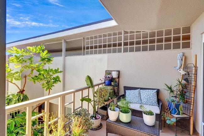 Building Photo - 13561 Table Rock Dr