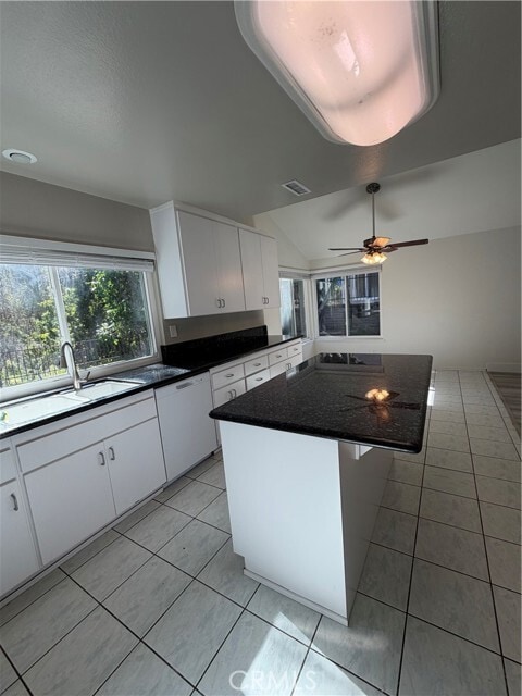 Building Photo - 2866 Treeview Pl