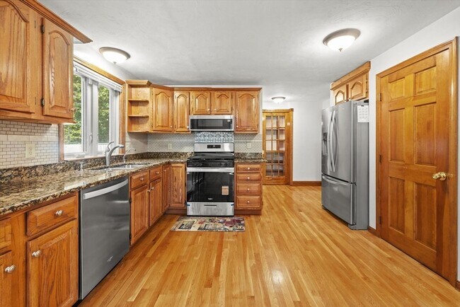 Building Photo - 57 Harvest Wood Dr