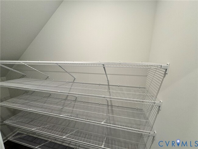 Building Photo - 670 Brookwood Glen Terrace