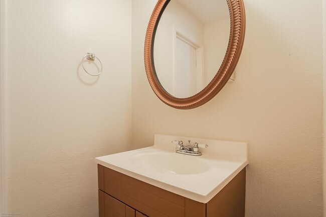 Building Photo - 18515 Denise Dale Ln