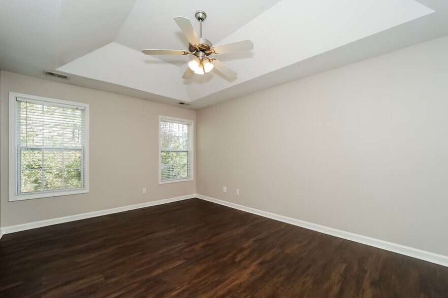 Building Photo - 8131 Vincent Mill Dr