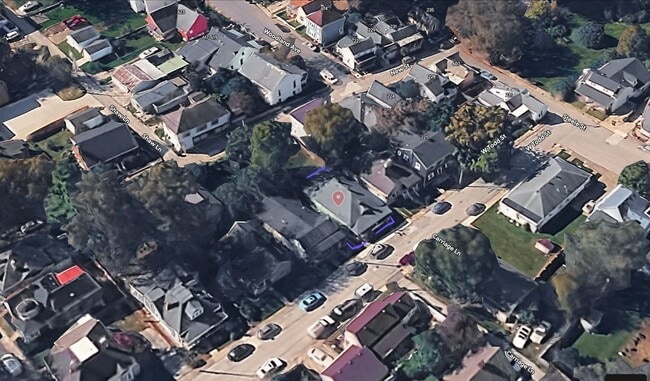 Building Photo - 1 bedroom ready for move in!