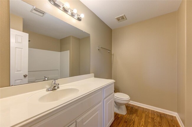 Building Photo - 6814 Manor Terrace Ln
