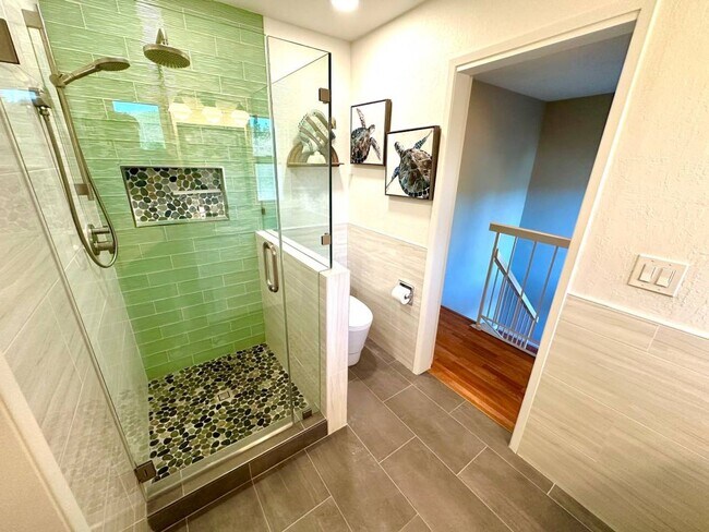 Building Photo - Virginia Hills-3 Bedroom, 2 Bath, Townhome with Garage and Pool