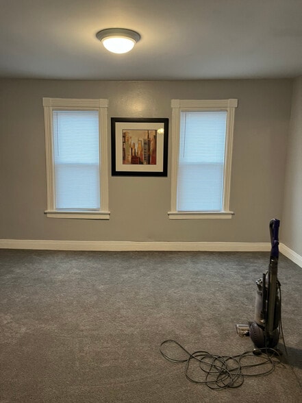 Building Photo - 420 Grant St