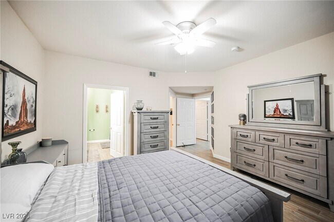 Building Photo - 833 Aspen Peak Loop