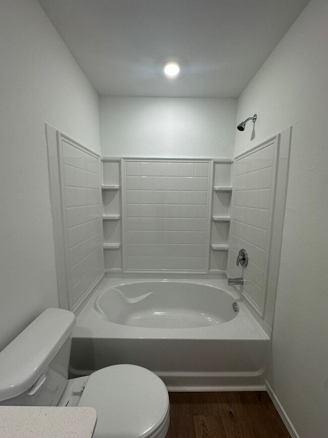 Building Photo - *Newly Built* 3 Bed 2 Bath 2 Car Garage