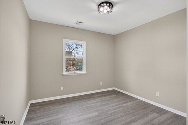 Building Photo - 378 Grand St