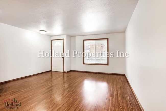 Building Photo - 18215 SW Longacre St