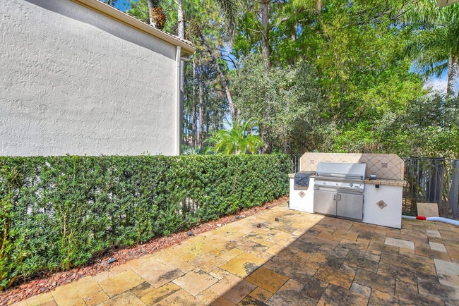 Building Photo - 6766 Royal Orchid Cir