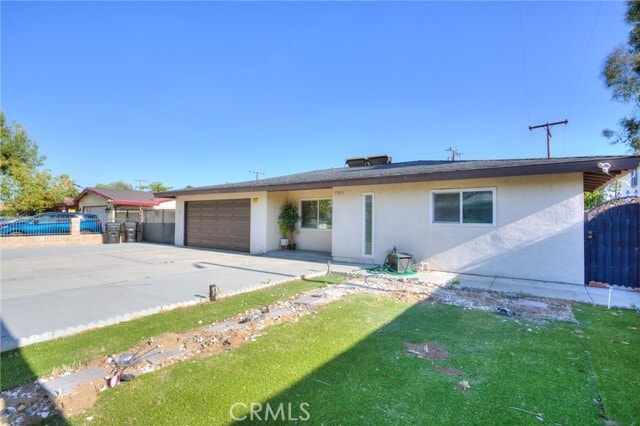 Building Photo - 13011 Pinon St