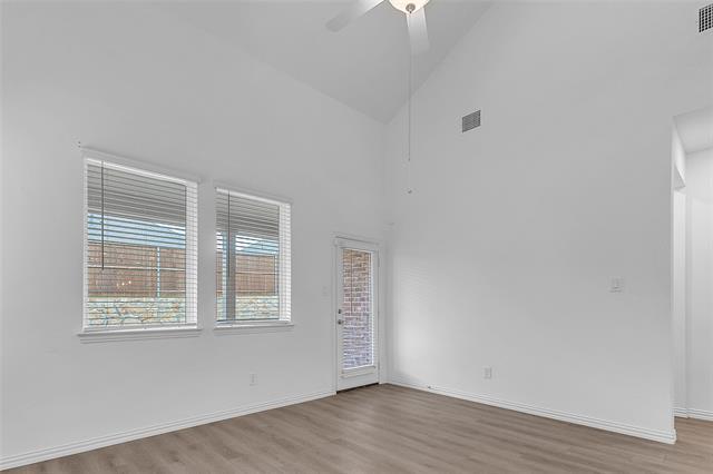 Building Photo - 2136 Sunnymede Dr