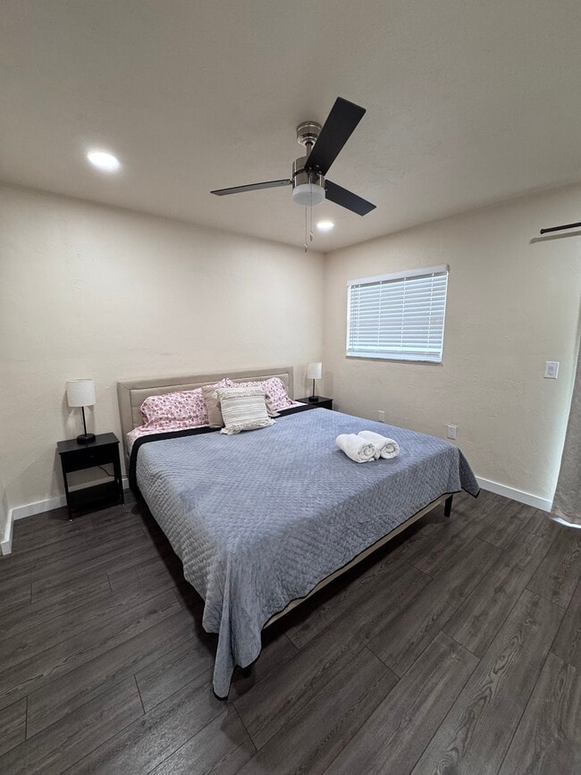 Building Photo - 1826 SW 69th Terrace