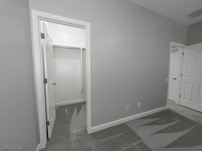 Building Photo - 2213 Bon Papa Ct