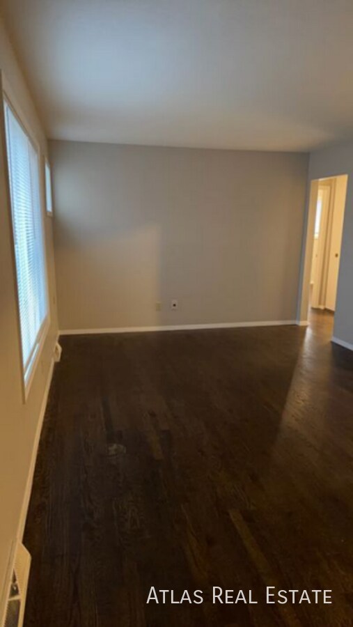 Building Photo - 6654 Maywood Ave