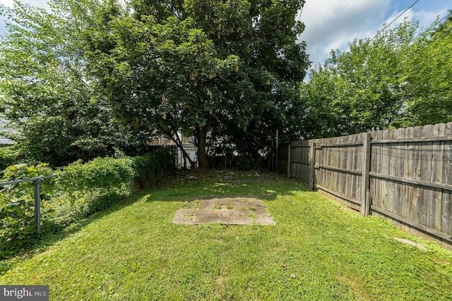 Building Photo - 4332 Mitchell St