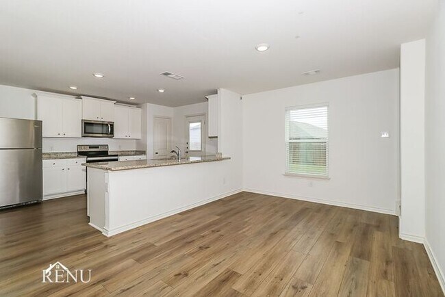 Building Photo - Coming Soon!