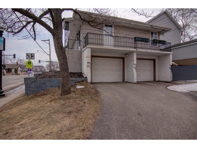 Building Photo - 5000 Vincent Ave S