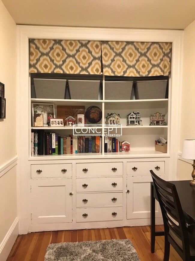 Building Photo - 1463 Beacon St