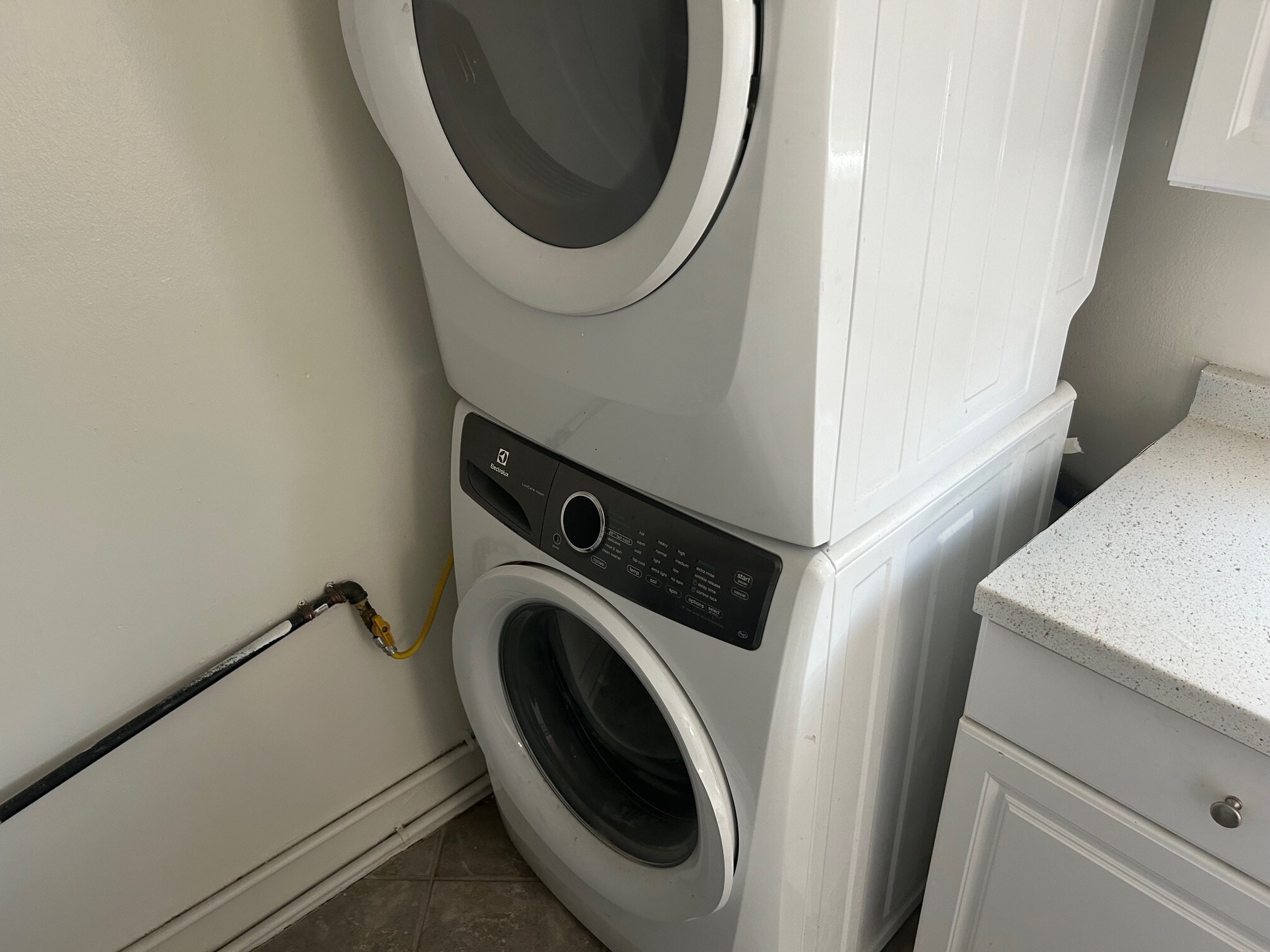 Building Photo - 37188 Melrose Dr