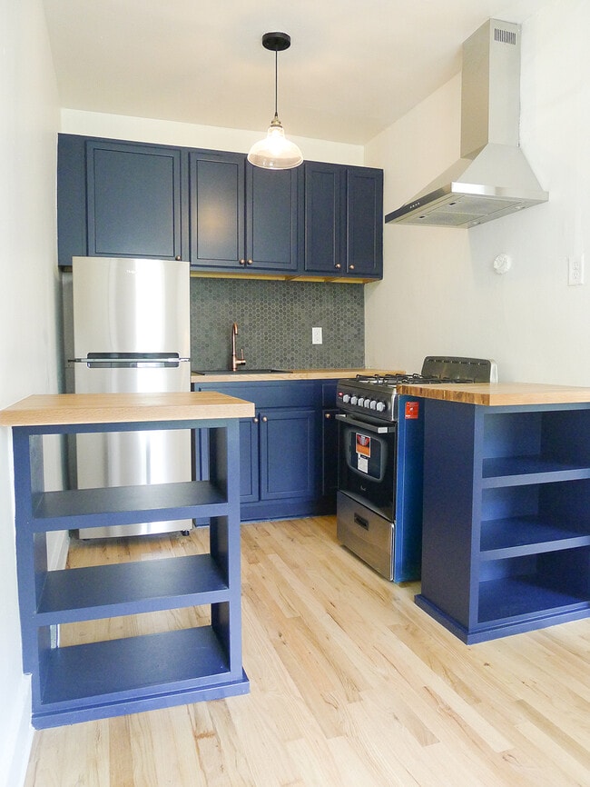 Building Photo - 1780 Van Dyke St