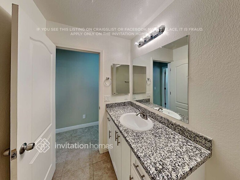 Building Photo - 35551 N Danish Red Trail