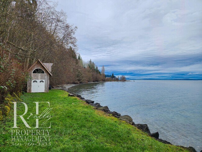 Building Photo - MOVE-IN SPECIAL: 50% OFF FIRST MONTHS RENT - Waterfront Rustic Retreat with Vaulted Ceilings, Pic...