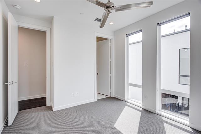 Building Photo - 2180 Bennett Ave