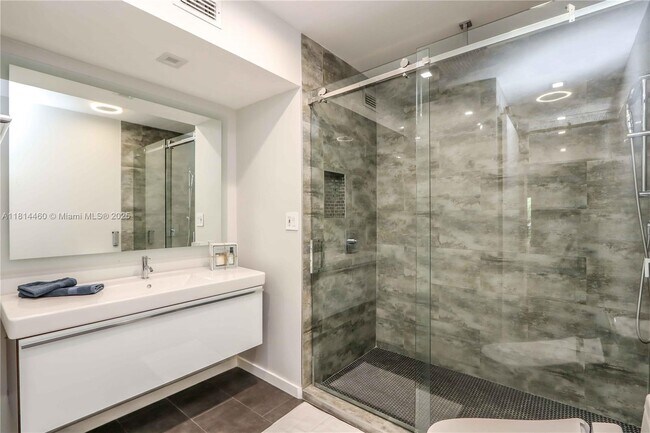 Building Photo - 16424 Briar Patch Pl