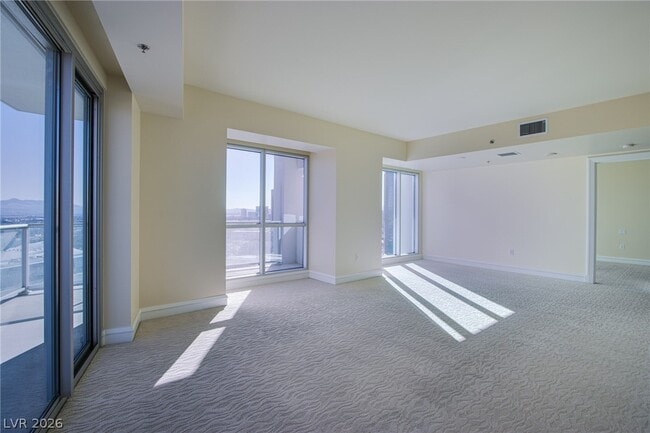 Building Photo - 2700 S Las Vegas Blvd