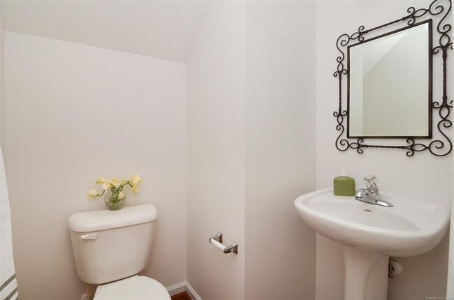 Building Photo - 9001 Cocos Path