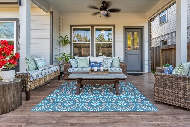 Building Photo - 7866 Alset Dr