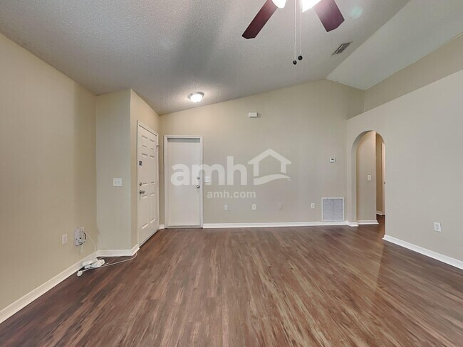 Building Photo - 1014 Brenton Leaf Dr