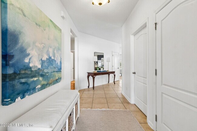 Building Photo - 206 Mission Cove Cir