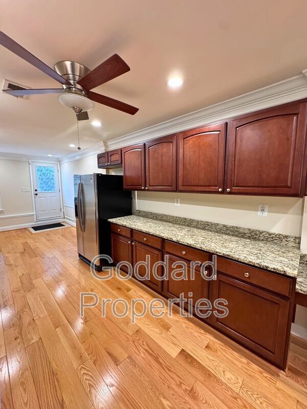 Building Photo - 407 S Wolfe St