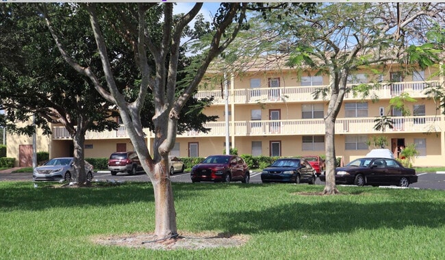 Building Photo - 6070 NW 64th Ave