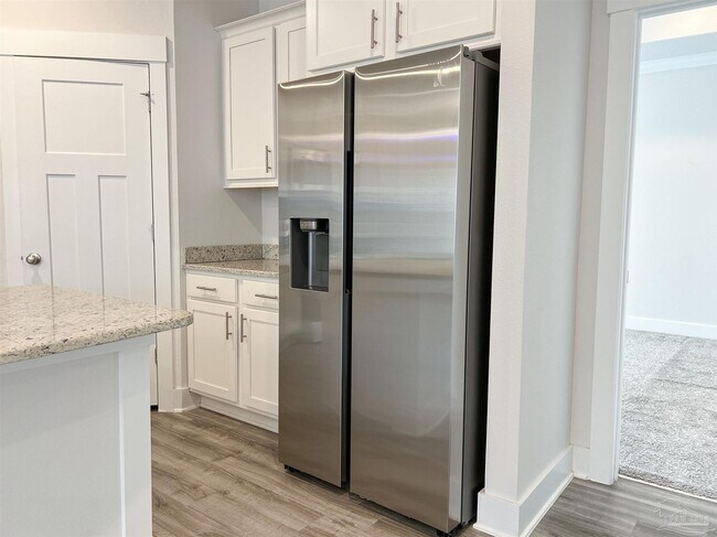 Building Photo - 6321 Sonoma Ln