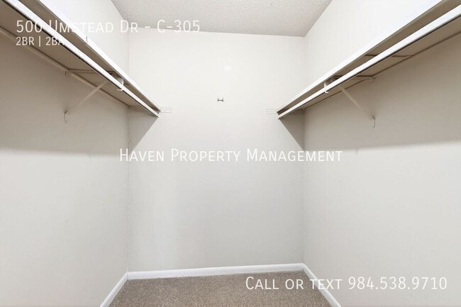 Building Photo - 500 Umstead Dr