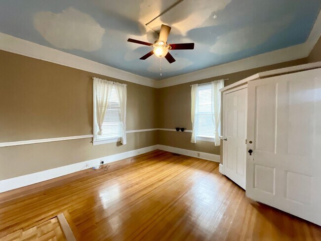 Building Photo - Olympia