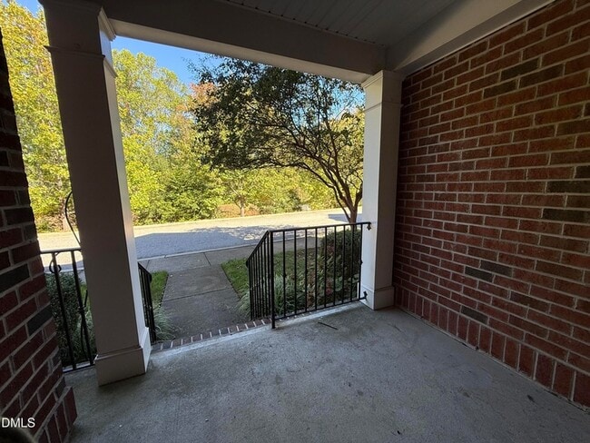 Building Photo - 606 Sawcut Ln