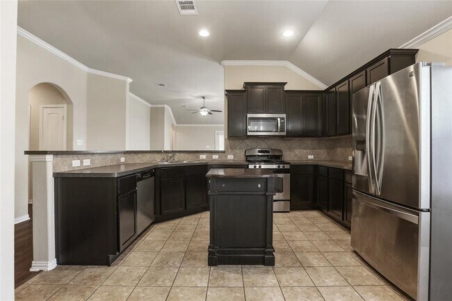 Building Photo - 2208 Tranquility Ln
