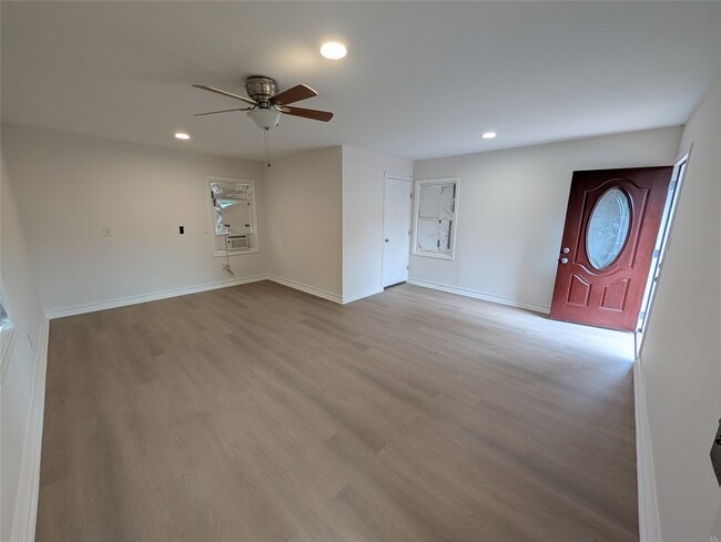 Building Photo - 4110 Ella Blvd