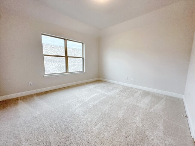 Building Photo - 2021 Meliana Dr