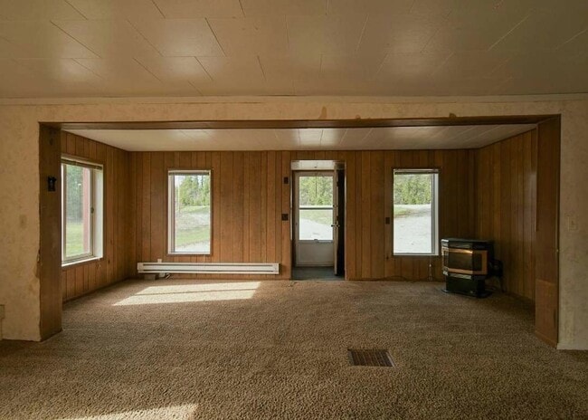 Building Photo - 64 White Pl