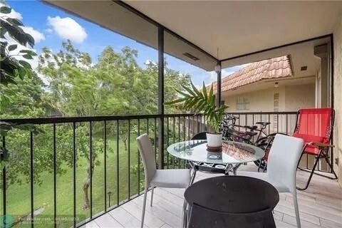 Building Photo - 6001 N Falls Cir Dr