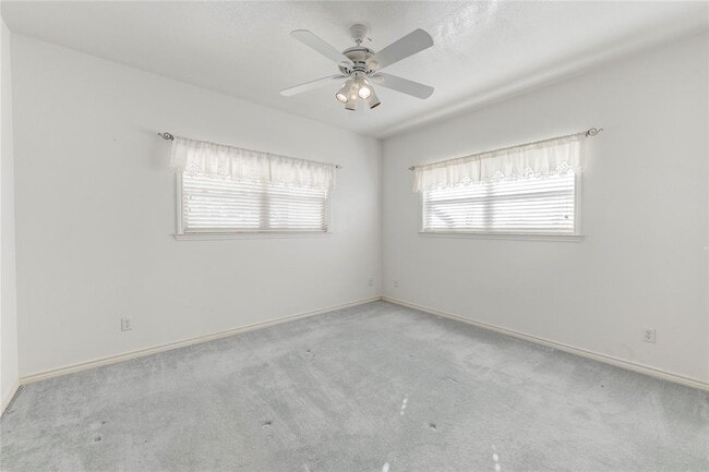 Building Photo - 2300 County Rd 302