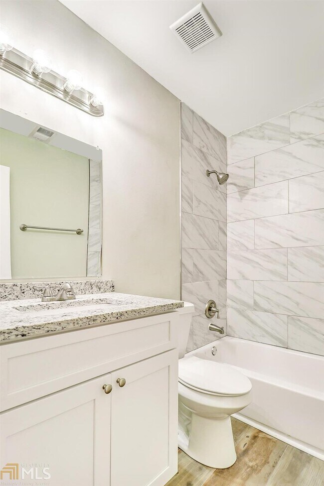 Building Photo - 8775 Lee Rd