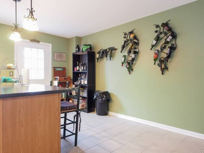 Building Photo - 3732 Falls Rd