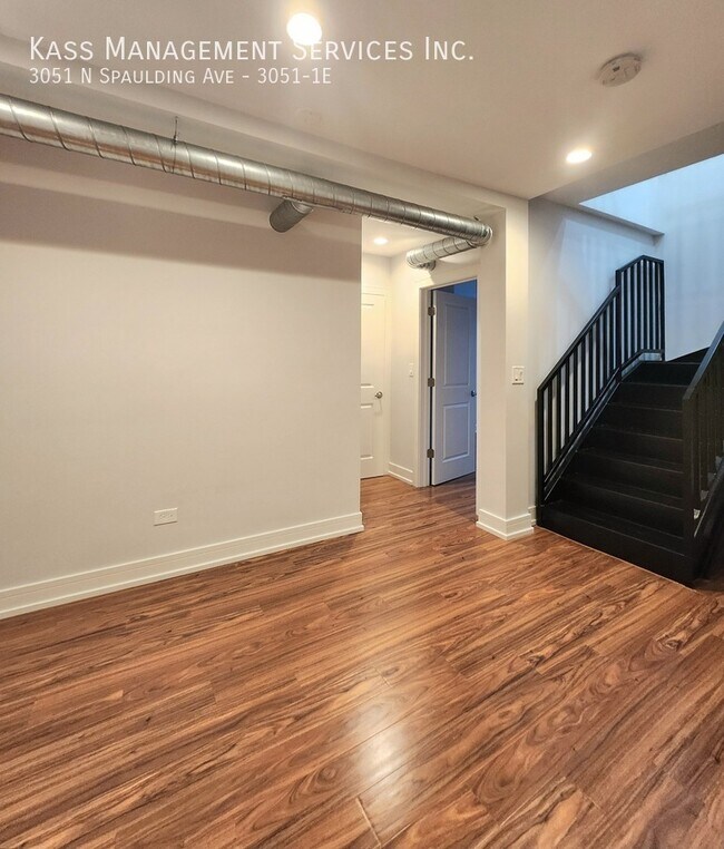 Building Photo - 3051 N Spaulding Ave